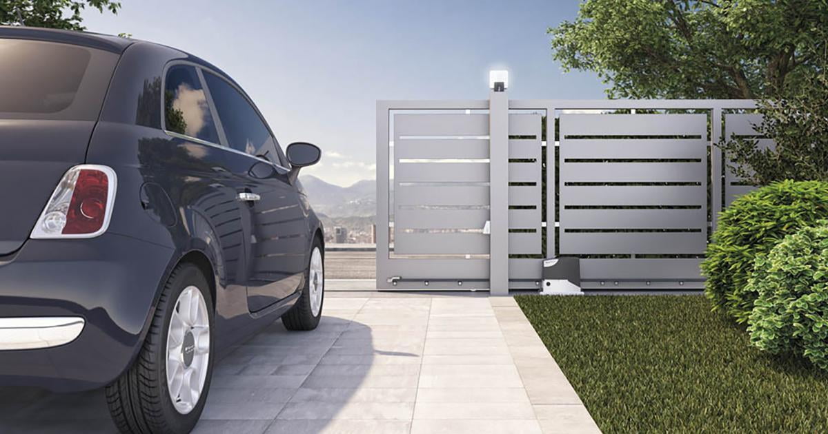 Gate Automation with Car and Sliding Gate with motor